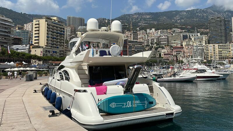 AZIMUT 62
